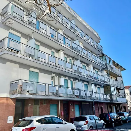 Isola Del Sole & Dionea Appartement Grado