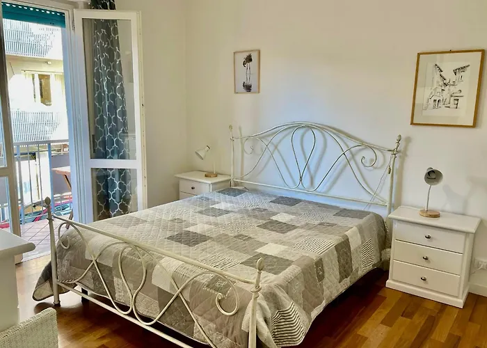 Isola Del Sole & Dionea Appartement *