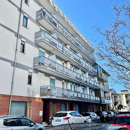 Isola Del Sole Apartman *