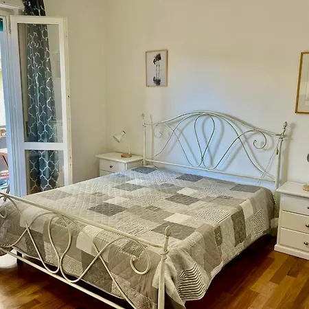 Isola Del Sole Apartman *